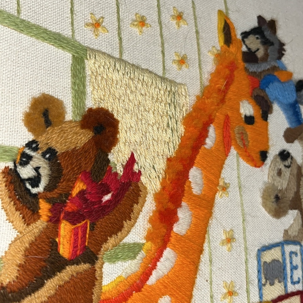 Handmade Vintage Nursury Animals Crewel Embroidery on Muslin - Picture 4 of 11